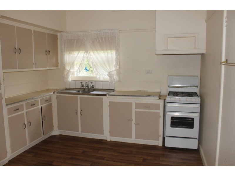 13 Queens Crescent, Bacchus Marsh VIC 3340