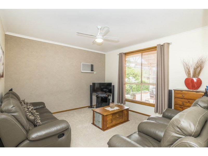 2 Tulloch Court, Bacchus Marsh VIC 3340