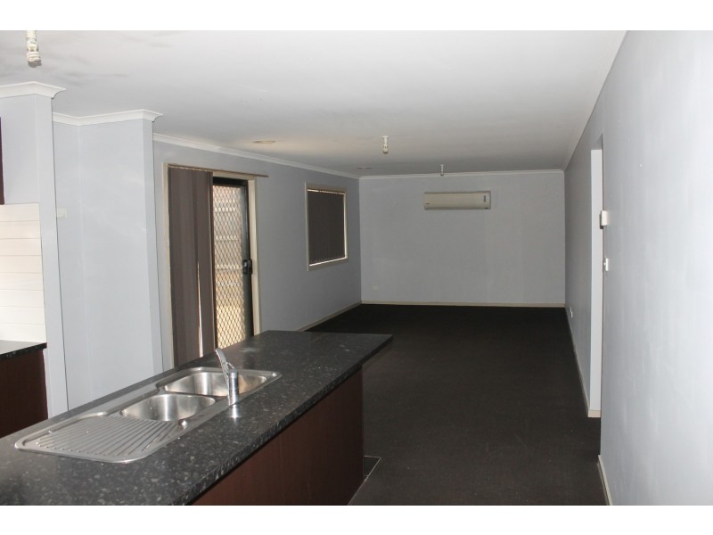 6 First Mews, Bacchus Marsh VIC 3340