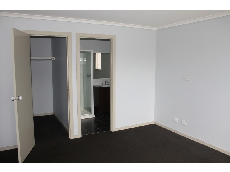 6 First Mews, Bacchus Marsh VIC 3340