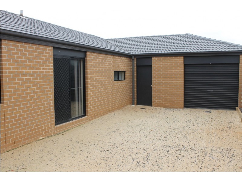 6 First Mews, Bacchus Marsh VIC 3340