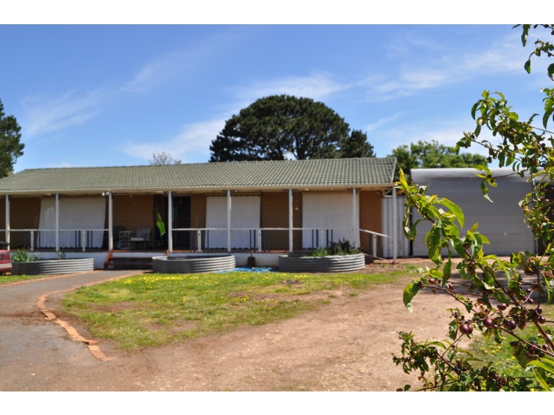 2006 Gisborne Road, Coimadai VIC 3340