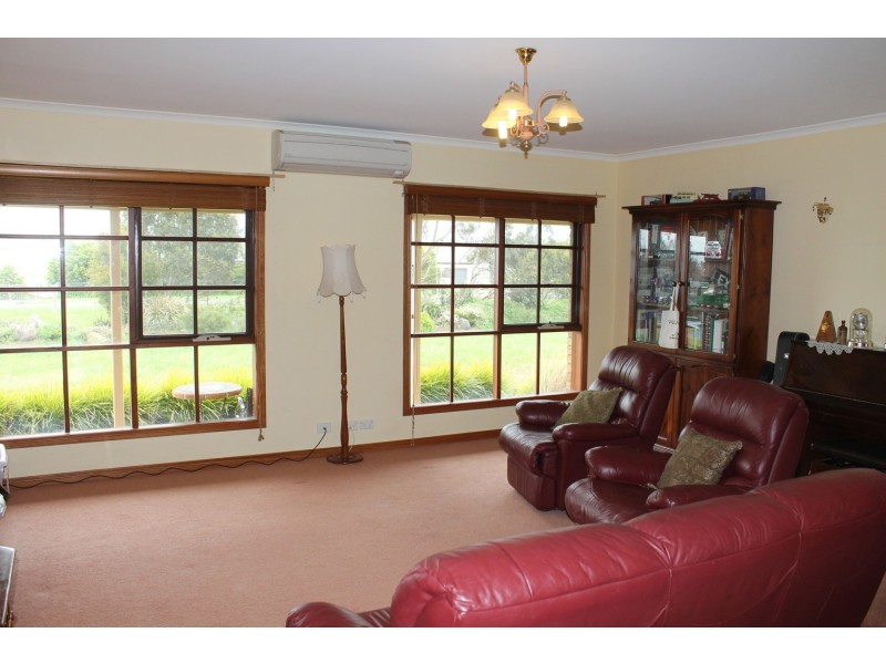 34 Muddy Lane, Myrniong VIC 3341