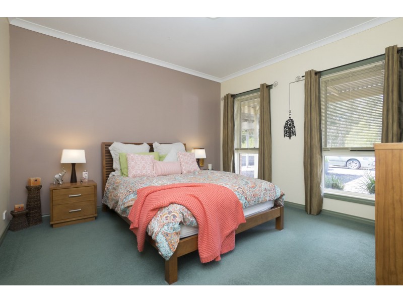 518 Myrniong-Korobeit Road, Greendale VIC 3341