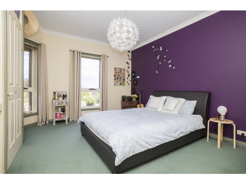 518 Myrniong-Korobeit Road, Greendale VIC 3341