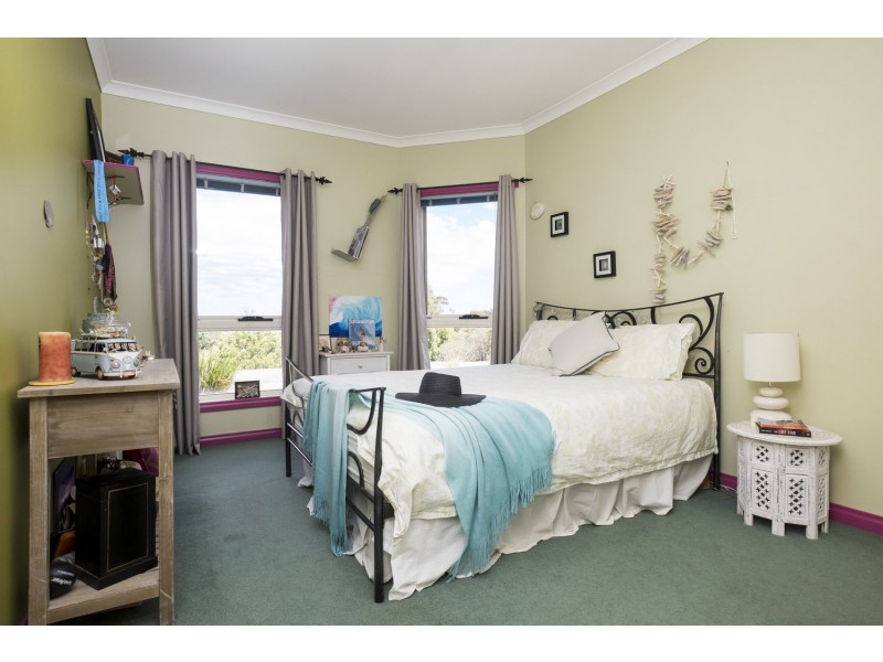 518 Myrniong-Korobeit Road, Greendale VIC 3341