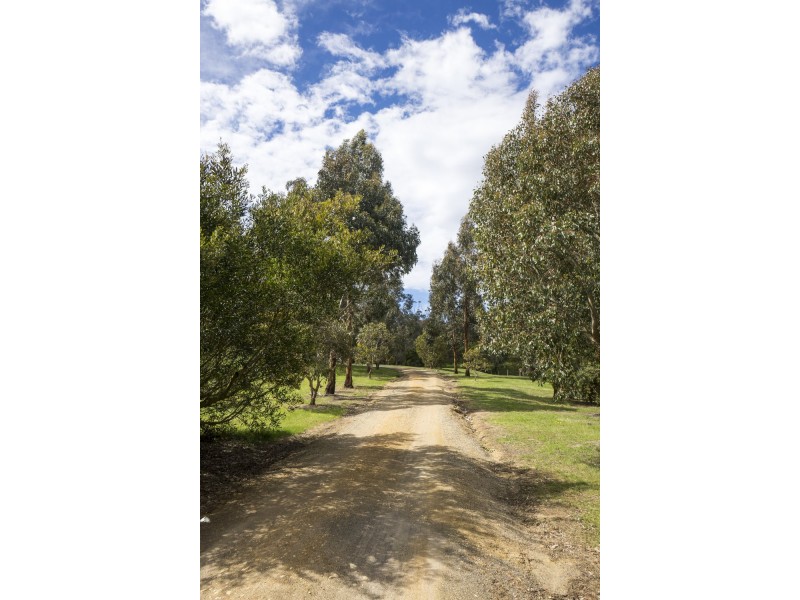 518 Myrniong-Korobeit Road, Greendale VIC 3341