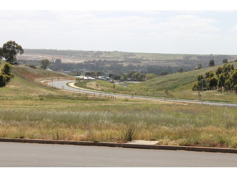 28 Ramsay Crescent, Bacchus Marsh VIC 3340