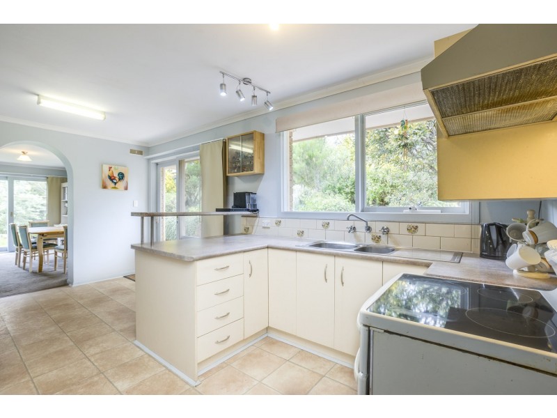 26  Wallaby Drive, Greendale VIC 3341