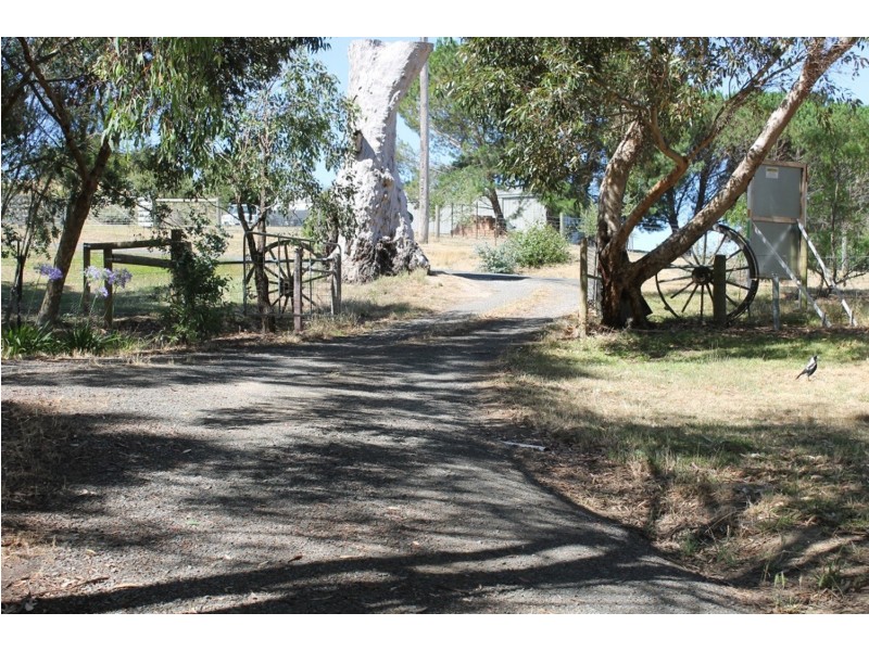 26  Wallaby Drive, Greendale VIC 3341