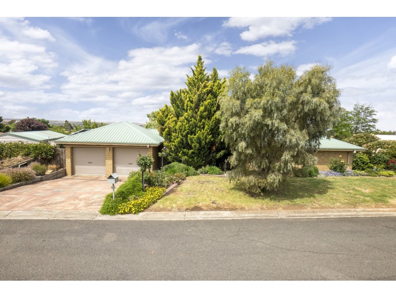 40 Clifton Drive, Bacchus Marsh VIC 3340