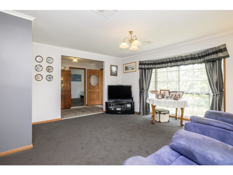 40 Clifton Drive, Bacchus Marsh VIC 3340