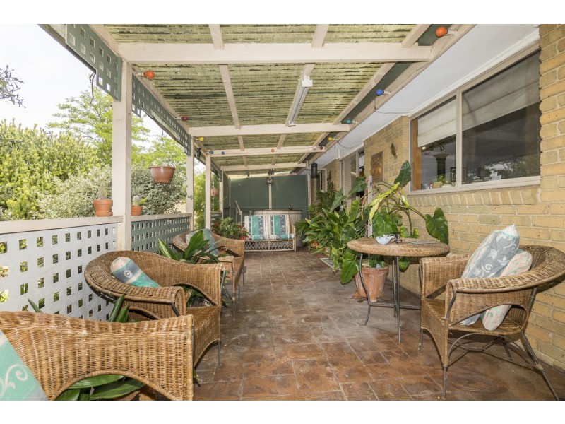 40 Clifton Drive, Bacchus Marsh VIC 3340