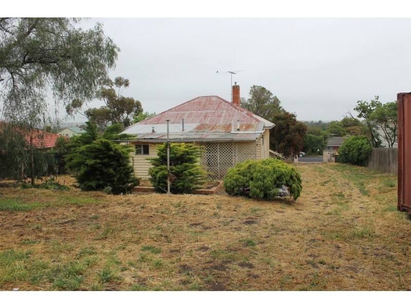 9 Inglis Street, Bacchus Marsh VIC 3340
