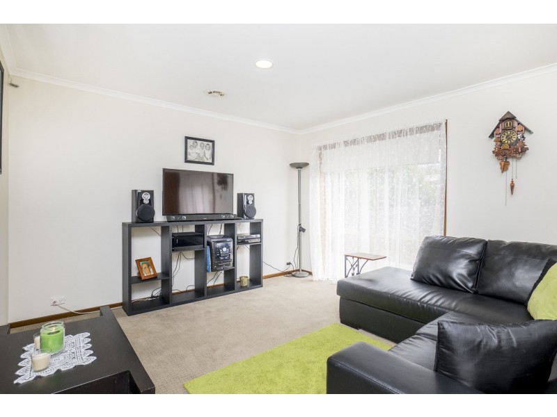 71 Underbank Boulevard, Bacchus Marsh VIC 3340
