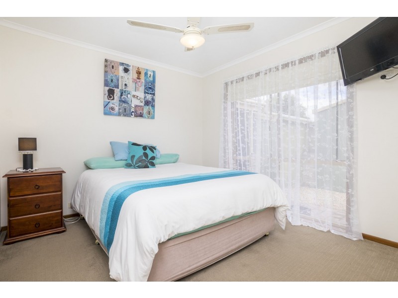 71 Underbank Boulevard, Bacchus Marsh VIC 3340