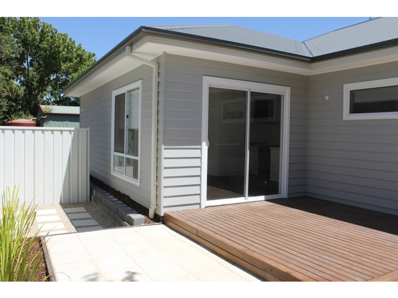 2/10 McCrae Street, Bacchus Marsh VIC 3340