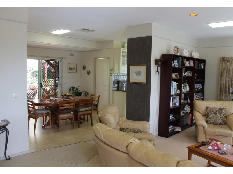 27 Madden Drive, Bacchus Marsh VIC 3340