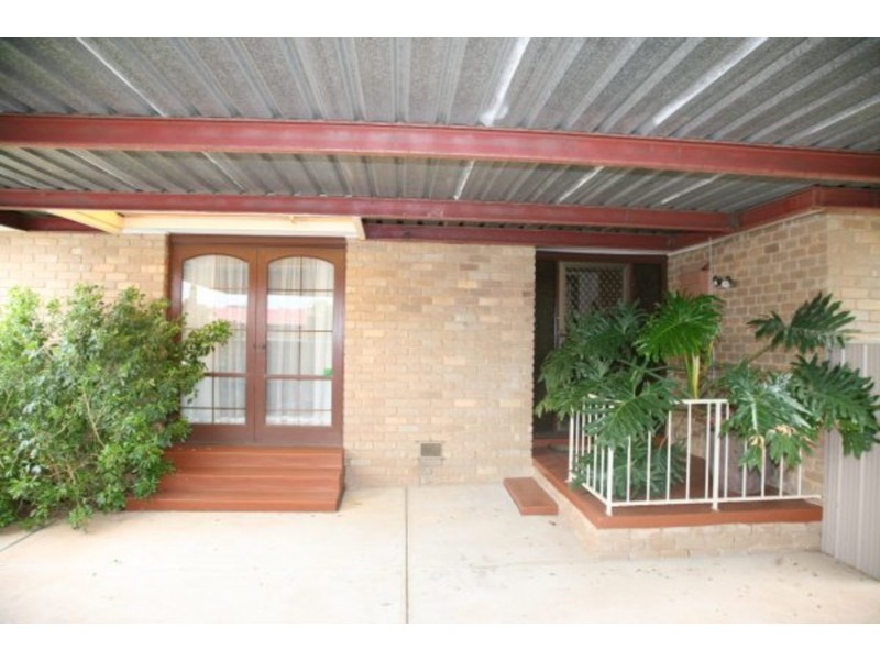 15 Beresford Crescent, Darley VIC 3340