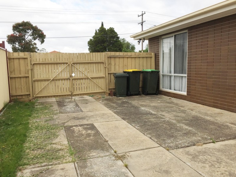 31 Oakwood Road, Albanvale VIC 3021