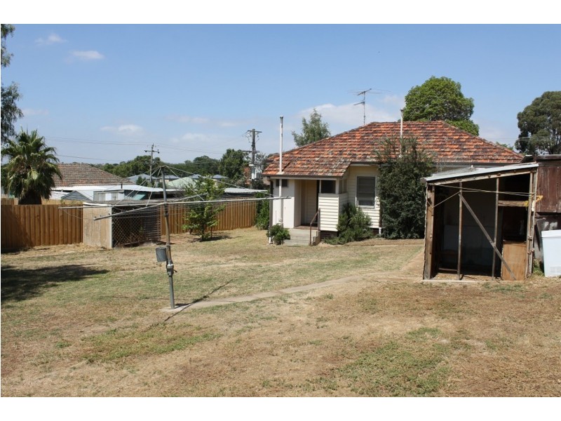 1 Queens Crescent, Bacchus Marsh VIC 3340