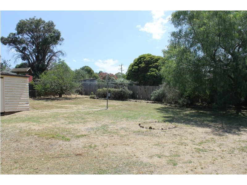 1 Queens Crescent, Bacchus Marsh VIC 3340