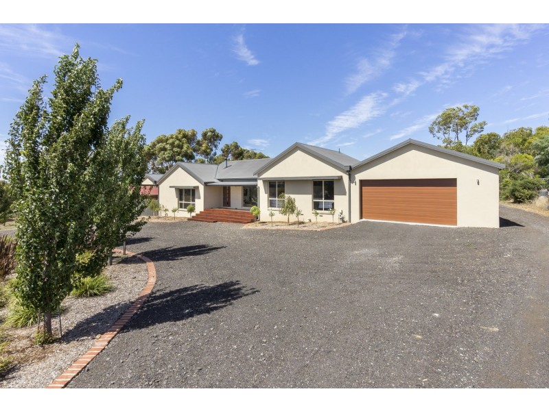 19 Manning Boulevard, Bacchus Marsh VIC 3340