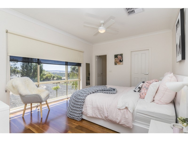 19 Manning Boulevard, Bacchus Marsh VIC 3340