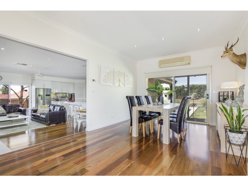 19 Manning Boulevard, Bacchus Marsh VIC 3340