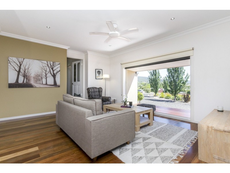 19 Manning Boulevard, Bacchus Marsh VIC 3340