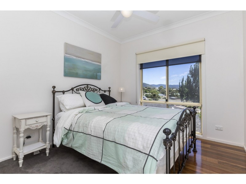 19 Manning Boulevard, Bacchus Marsh VIC 3340