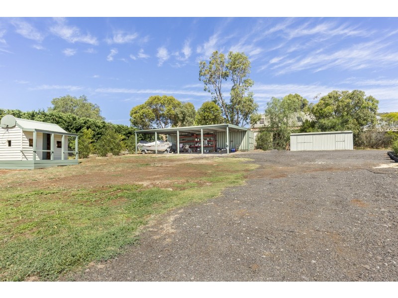 19 Manning Boulevard, Bacchus Marsh VIC 3340