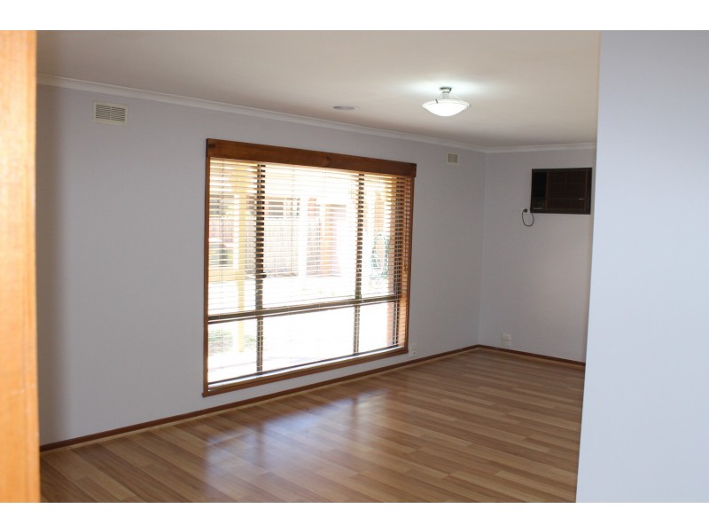 4/7 Fisken Street, Bacchus Marsh VIC 3340