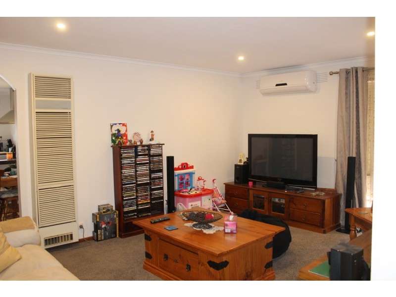 5 Jonathan Drive, Darley VIC 3340