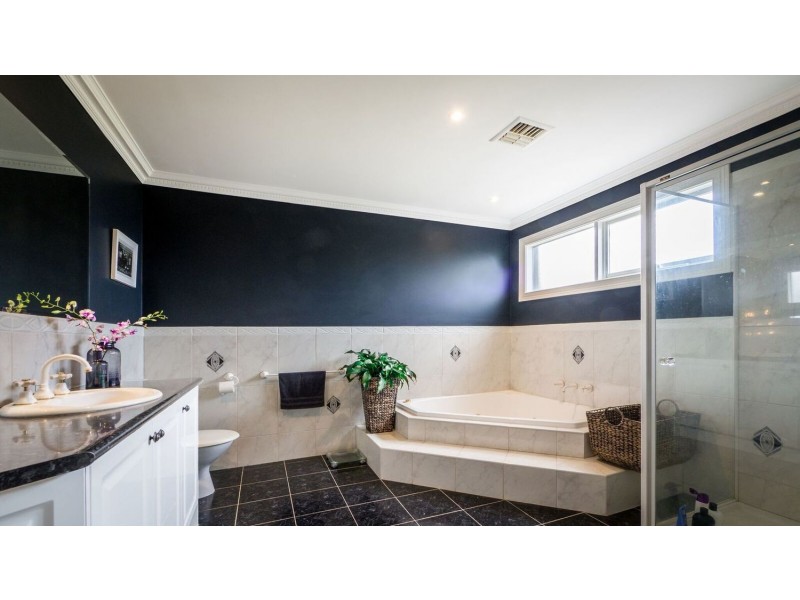 25 Pamela Court, Bacchus Marsh VIC 3340