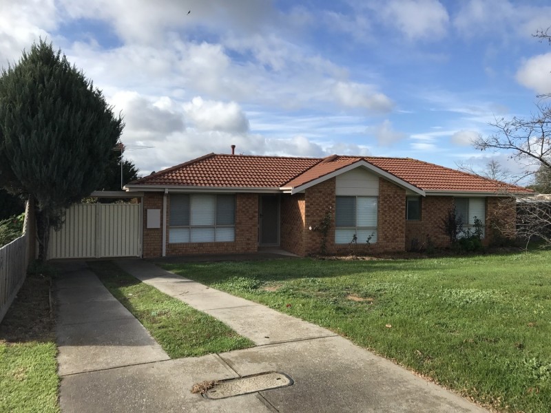 9 Cuthbertson Court, Bacchus Marsh VIC 3340