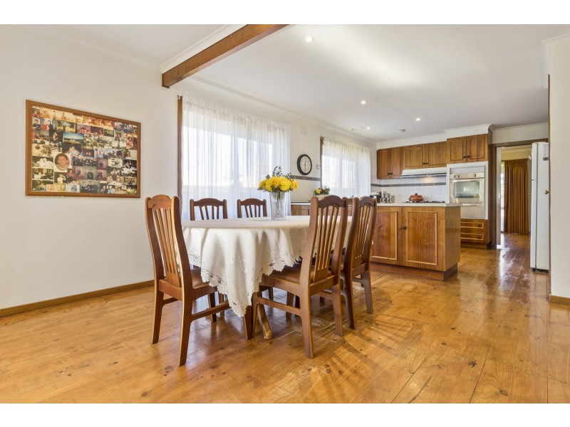 6 Simpson Street, Bacchus Marsh VIC 3340