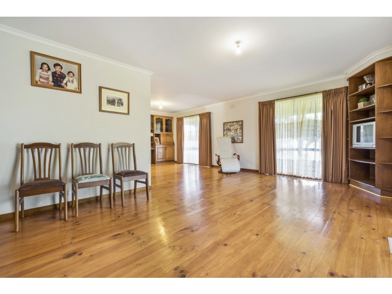 6 Simpson Street, Bacchus Marsh VIC 3340