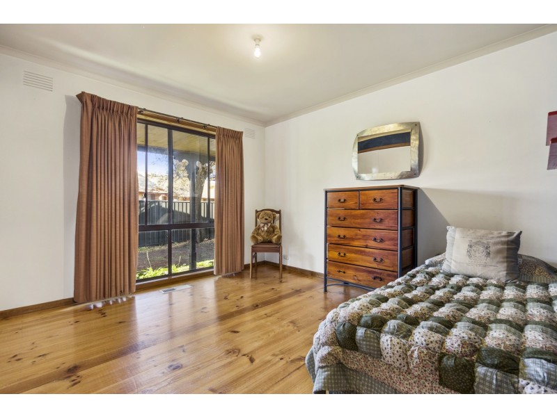 6 Simpson Street, Bacchus Marsh VIC 3340