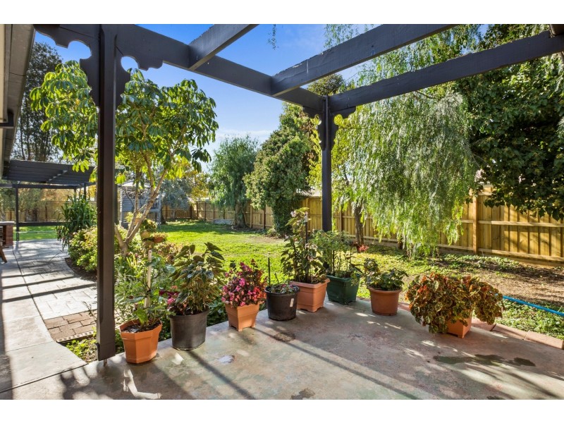 6 Simpson Street, Bacchus Marsh VIC 3340