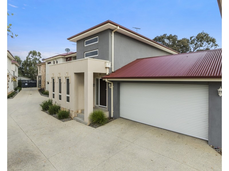 2/3a Labilliere Street, Bacchus Marsh VIC 3340