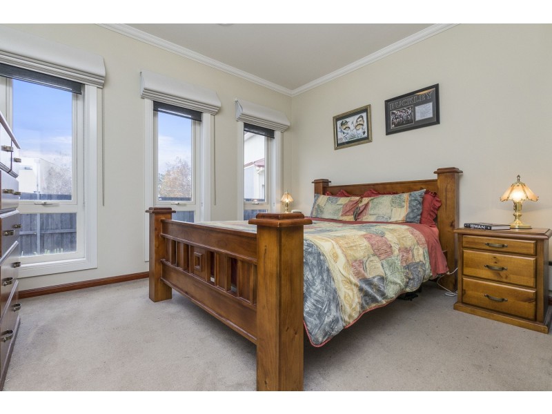 2/3a Labilliere Street, Bacchus Marsh VIC 3340