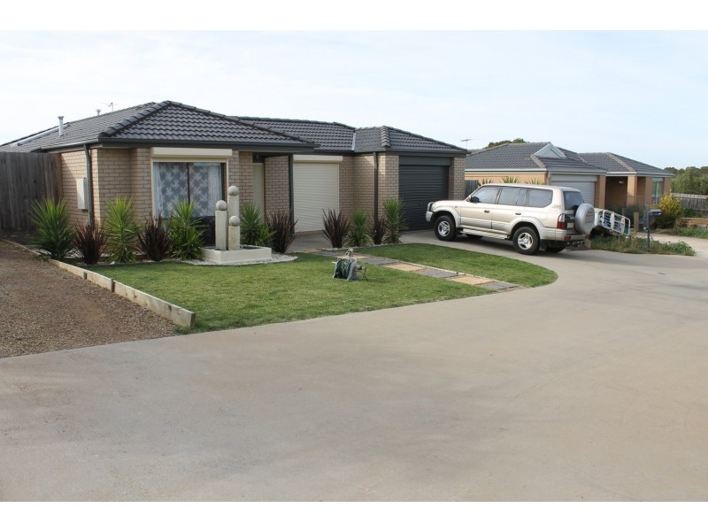 2 Sixth Mews, Bacchus Marsh VIC 3340