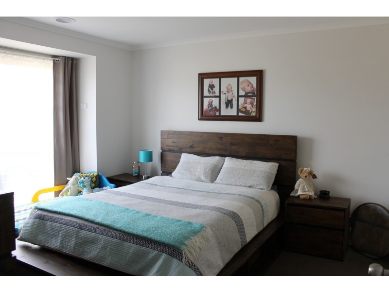 2 Sixth Mews, Bacchus Marsh VIC 3340