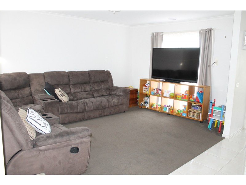 2 Sixth Mews, Bacchus Marsh VIC 3340