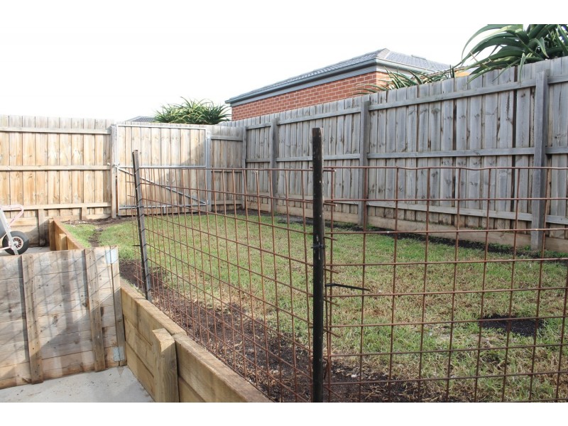 2 Sixth Mews, Bacchus Marsh VIC 3340