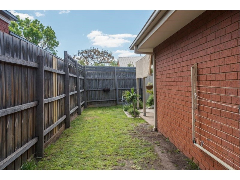 62 Jonathan Drive, Bacchus Marsh VIC 3340