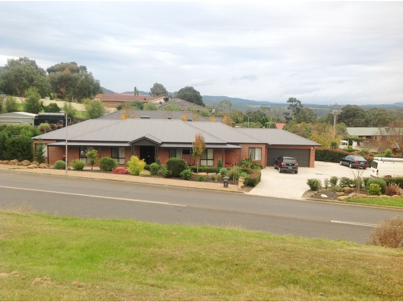 1 Links Road, Bacchus Marsh VIC 3340