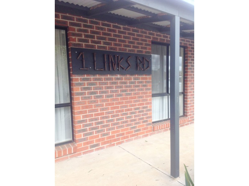 1 Links Road, Bacchus Marsh VIC 3340