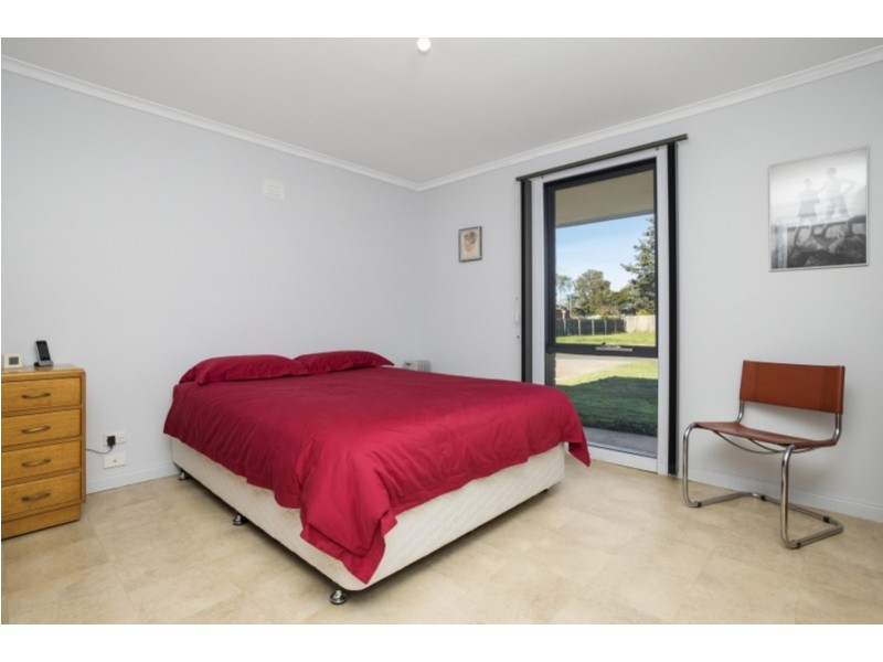 82  Masons Lane, Bacchus Marsh VIC 3340